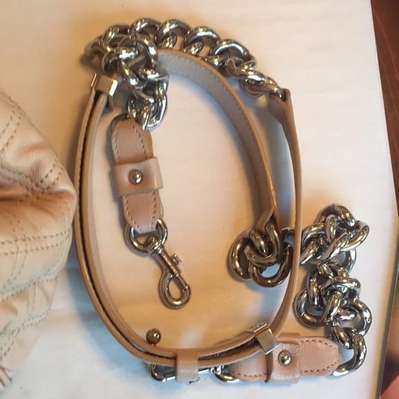 Handbag - Picture 2 of 3